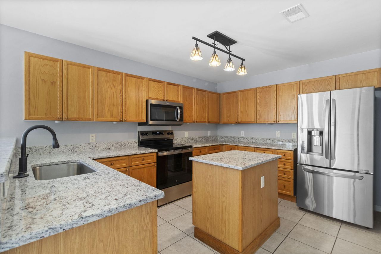 2015 Robin Wood Boulevard Photo 11