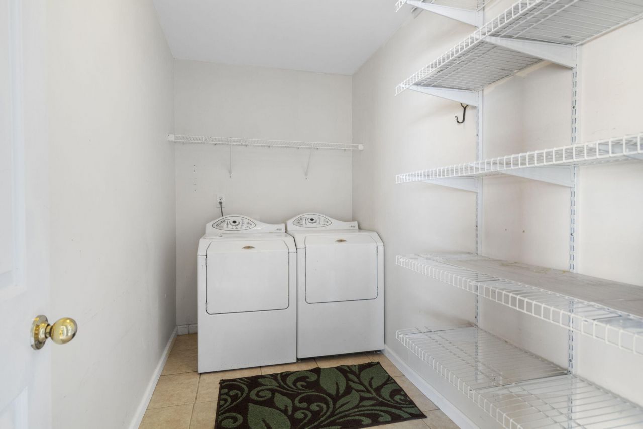 2015 Robin Wood Boulevard Photo 31