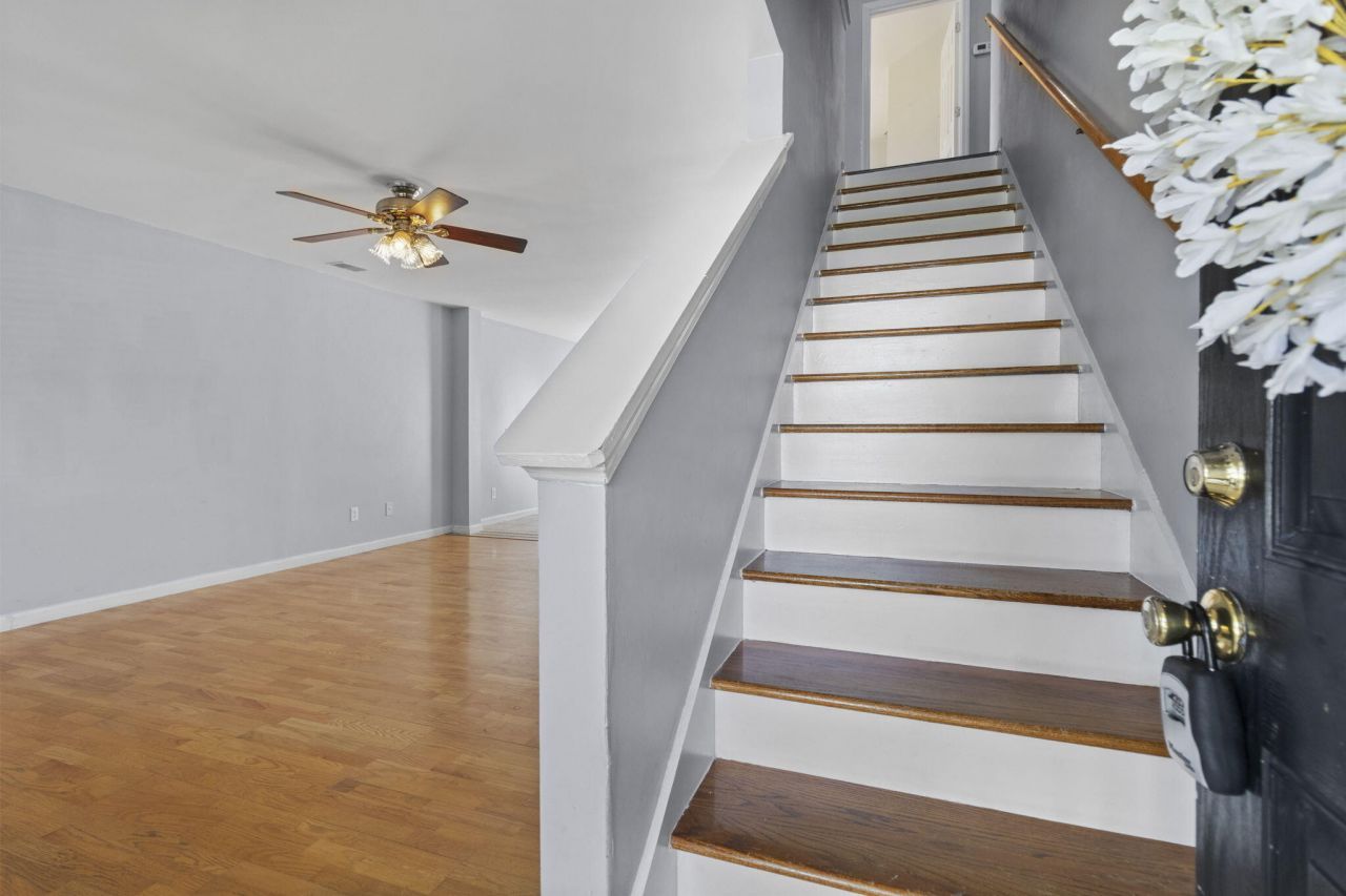 2015 Robin Wood Boulevard Photo 4