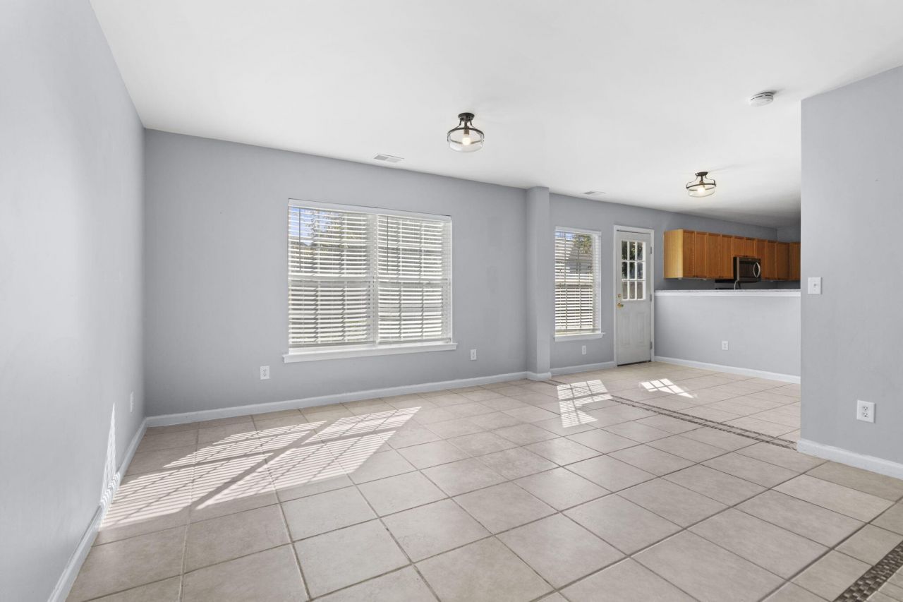 2015 Robin Wood Boulevard Photo 9