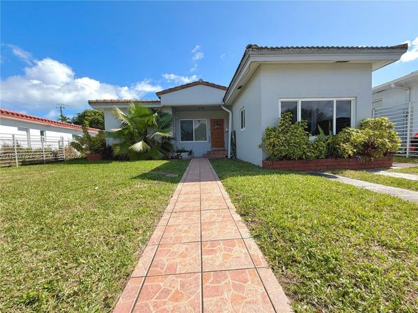 1510 Normandy Dr, Miami Beach, FL 33141