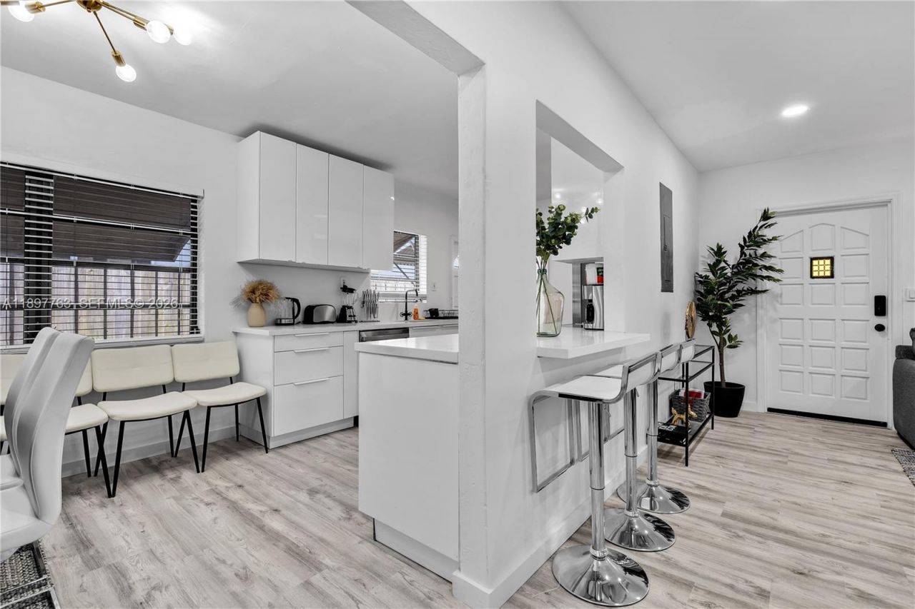 1510 Normandy Dr, Miami Beach, FL 33141 Photo