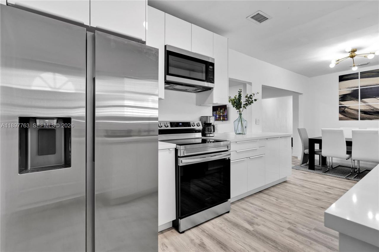 1510 Normandy Dr, Miami Beach, FL 33141 Photo