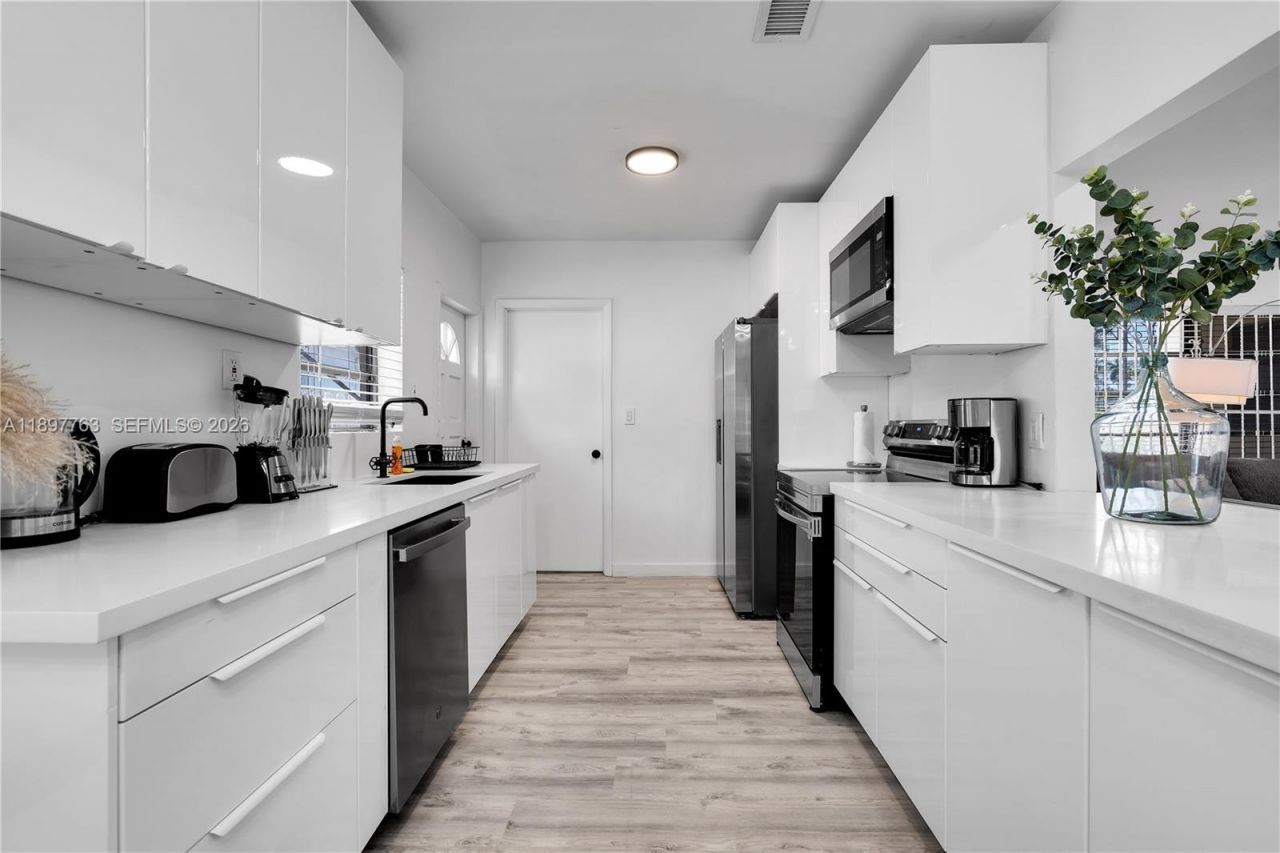 1510 Normandy Dr, Miami Beach, FL 33141 Photo