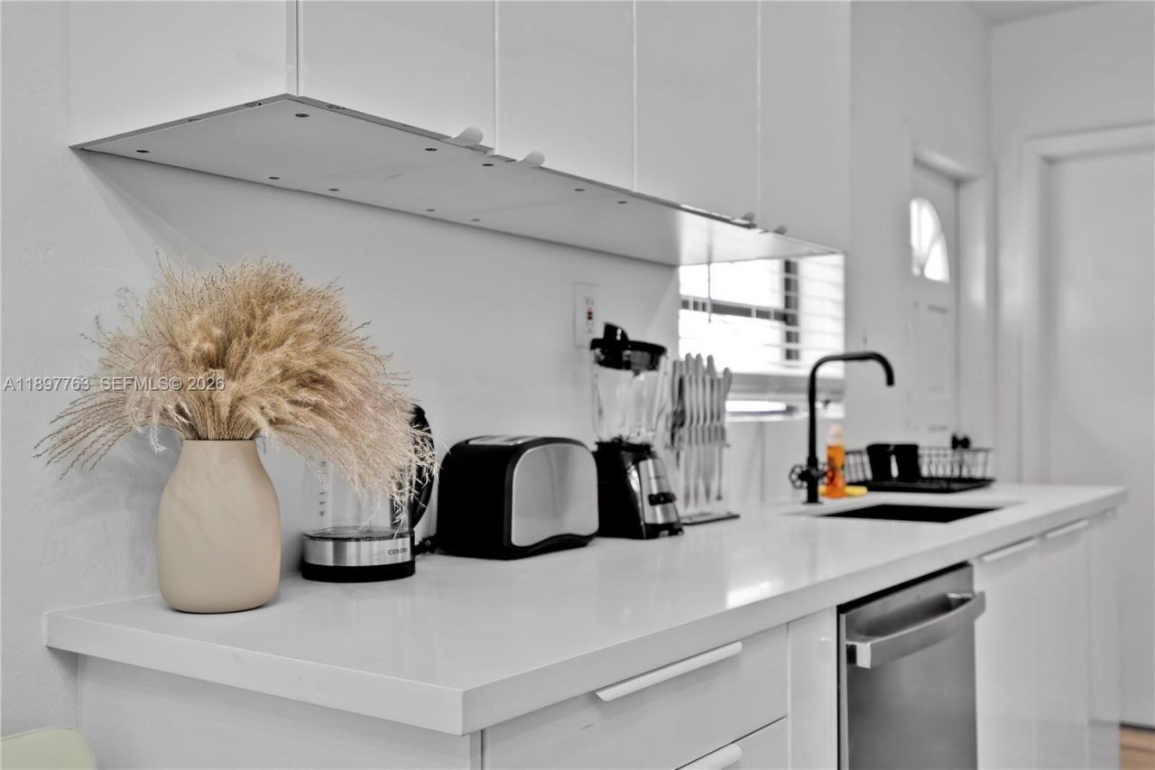 1510 Normandy Dr, Miami Beach, FL 33141 Photo