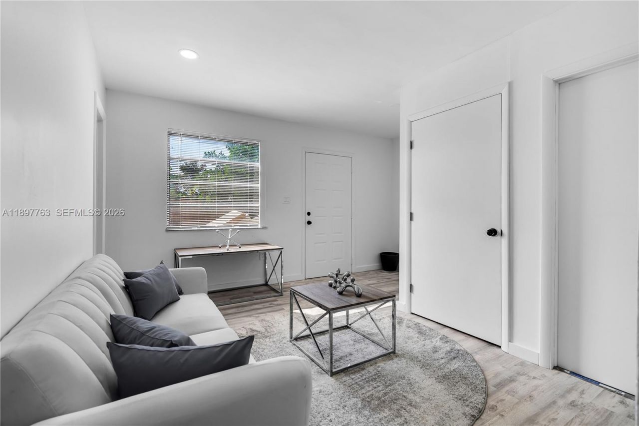 1510 Normandy Dr, Miami Beach, FL 33141 Photo