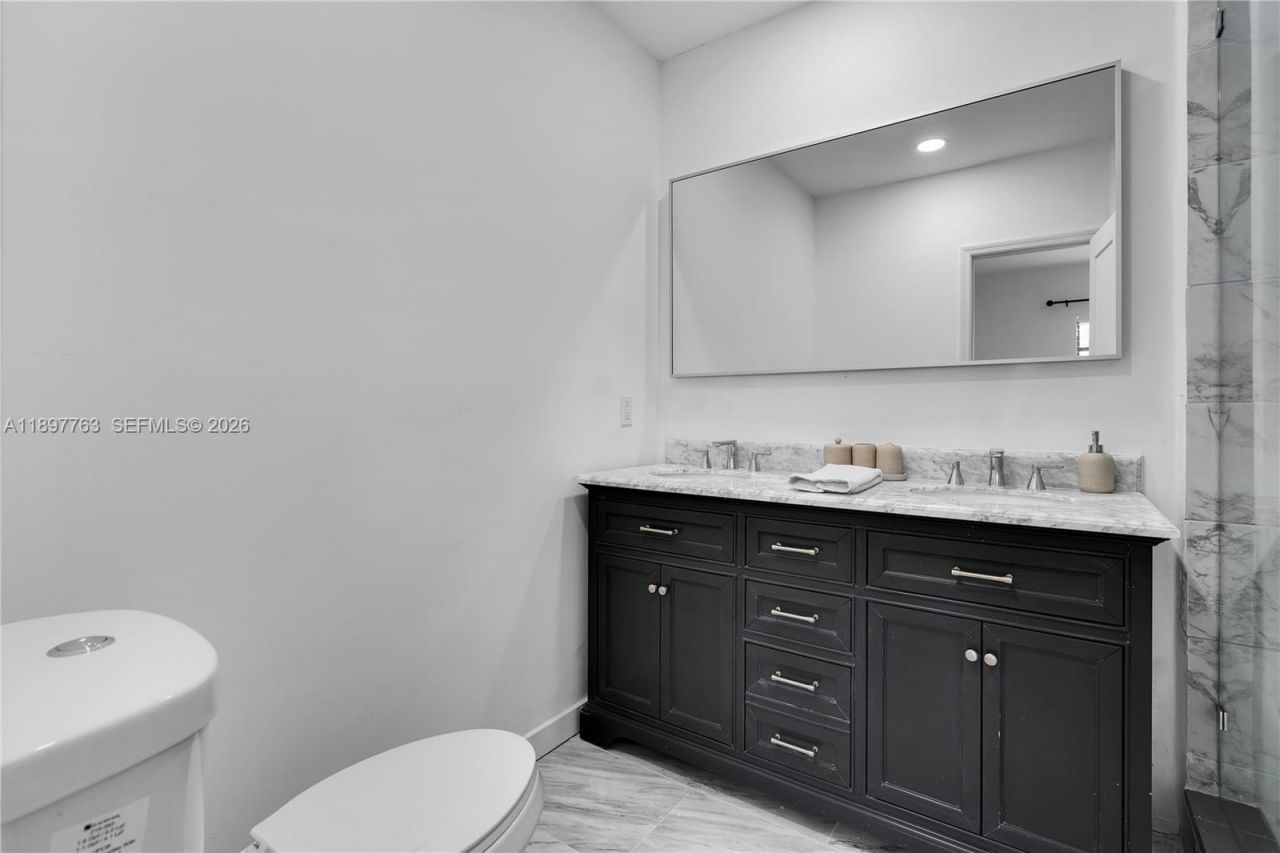 1510 Normandy Dr, Miami Beach, FL 33141 Photo