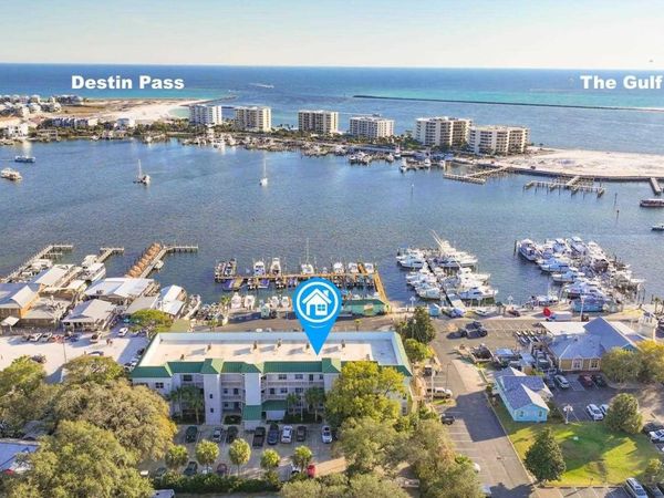 212 Harbor Blvd, Unit 102, Destin, FL 32541