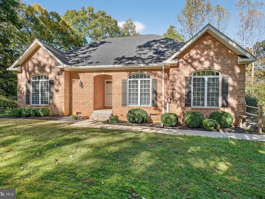 17260 Braddock Place, Hughesville, MD 20637 Main Photo