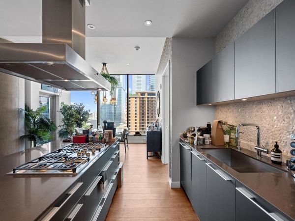 210 Lavaca ST, Unit 1911, Austin, TX 78701