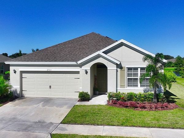 2764 Hanover Street SW, Vero Beach, FL 32968