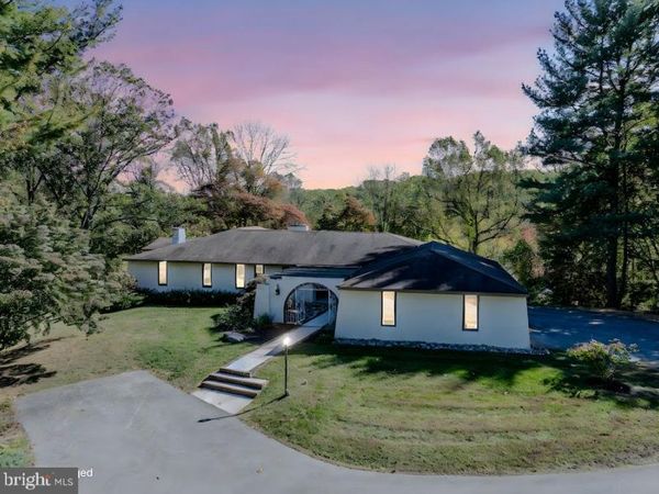 6 SOUTHVIEW PATH, CHADDS FORD, PA 19317