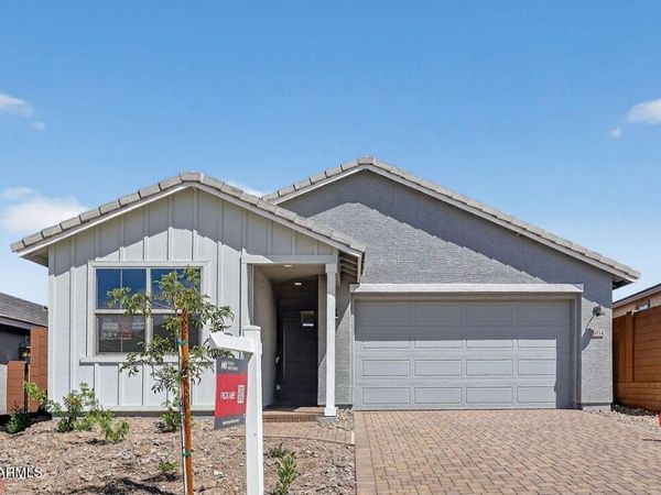 16934 W THURMAN Drive, Goodyear, AZ 85338