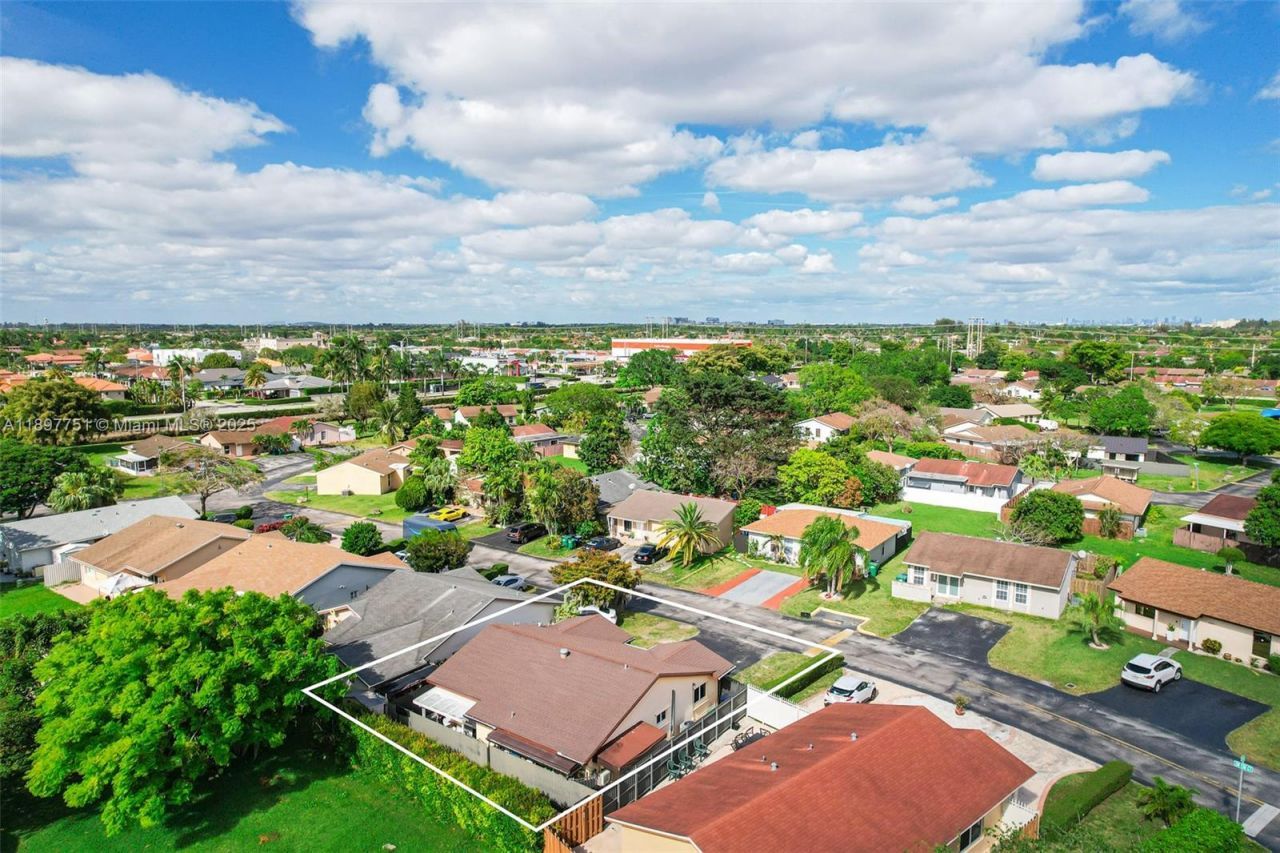 4216 SW 138th Ct, Miami, FL 33175 Photo