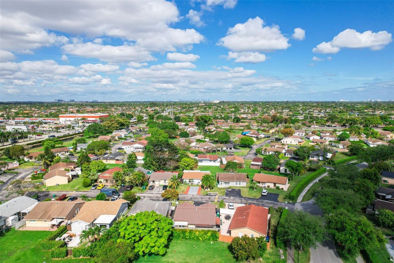 4216 SW 138th Ct, Miami, FL 33175 Photo