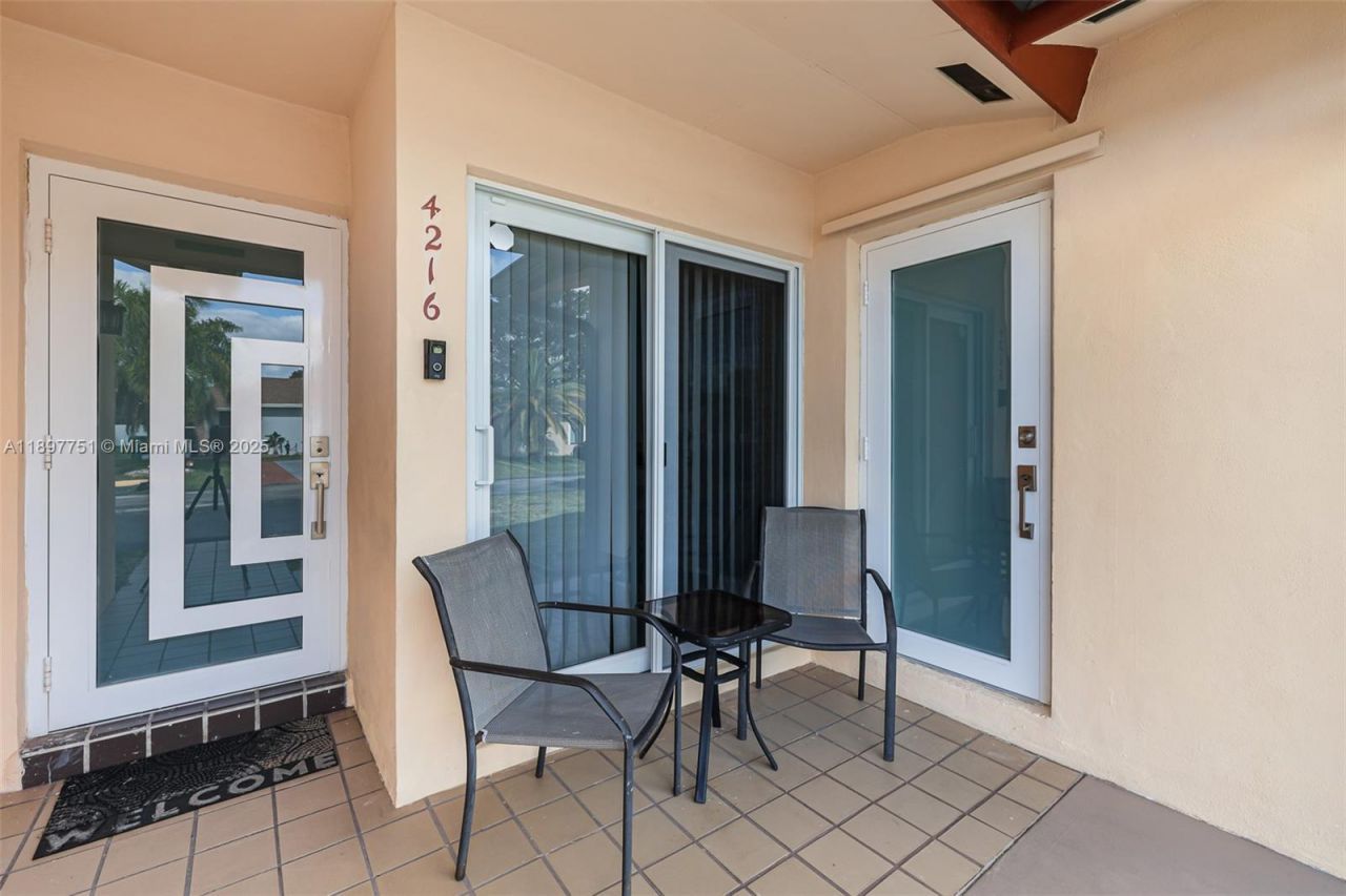 4216 SW 138th Ct, Miami, FL 33175 Photo