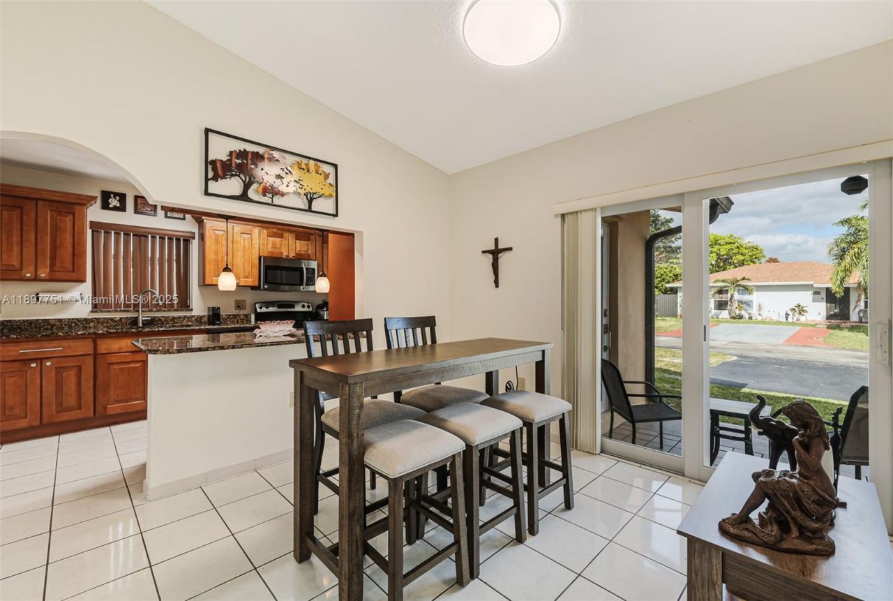 4216 SW 138th Ct, Miami, FL 33175 Photo