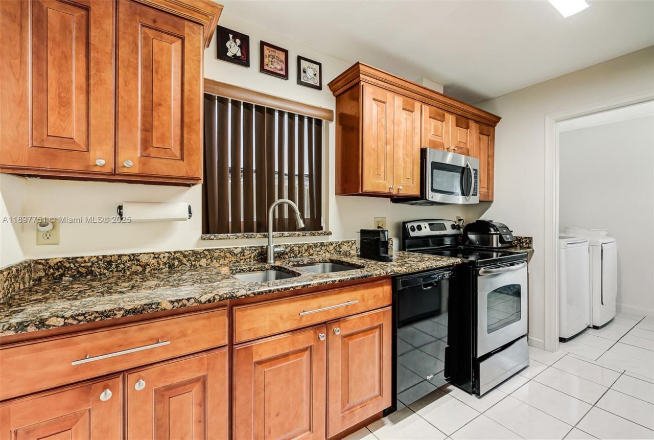 4216 SW 138th Ct, Miami, FL 33175 Photo