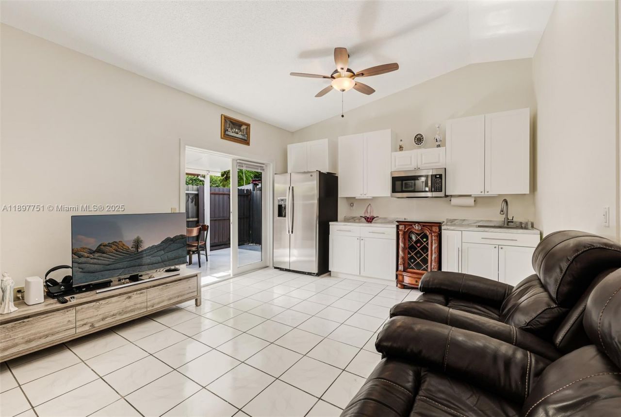 4216 SW 138th Ct, Miami, FL 33175 Photo