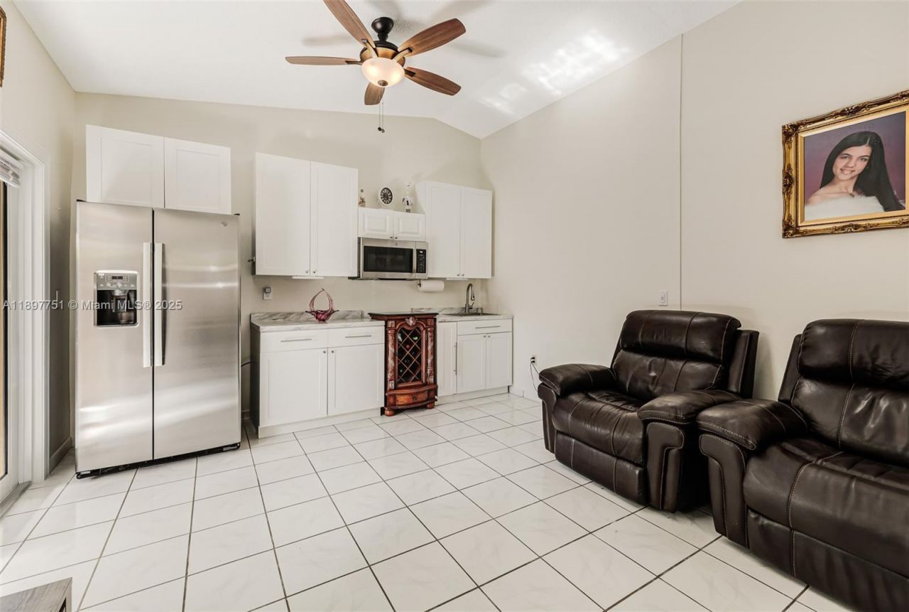 4216 SW 138th Ct, Miami, FL 33175 Photo