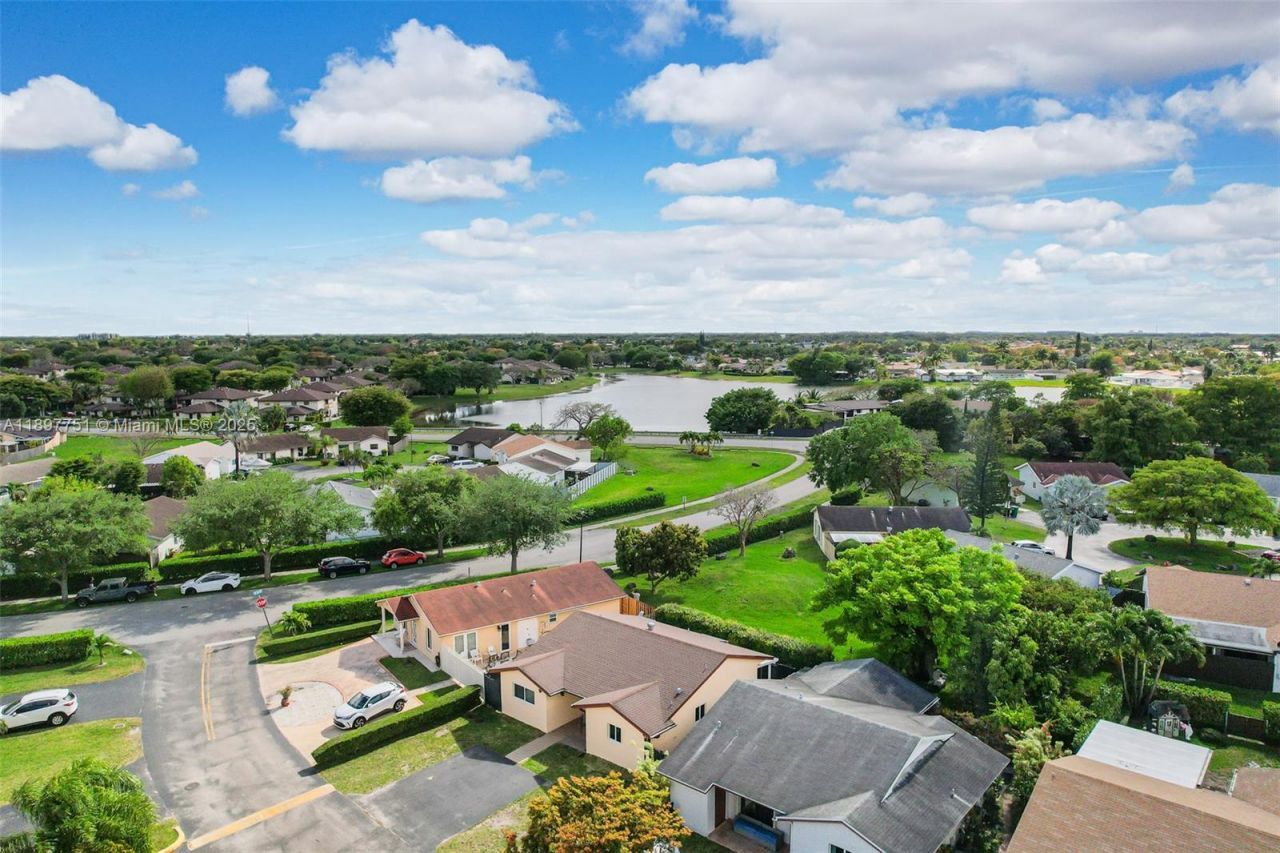 4216 SW 138th Ct, Miami, FL 33175 Photo