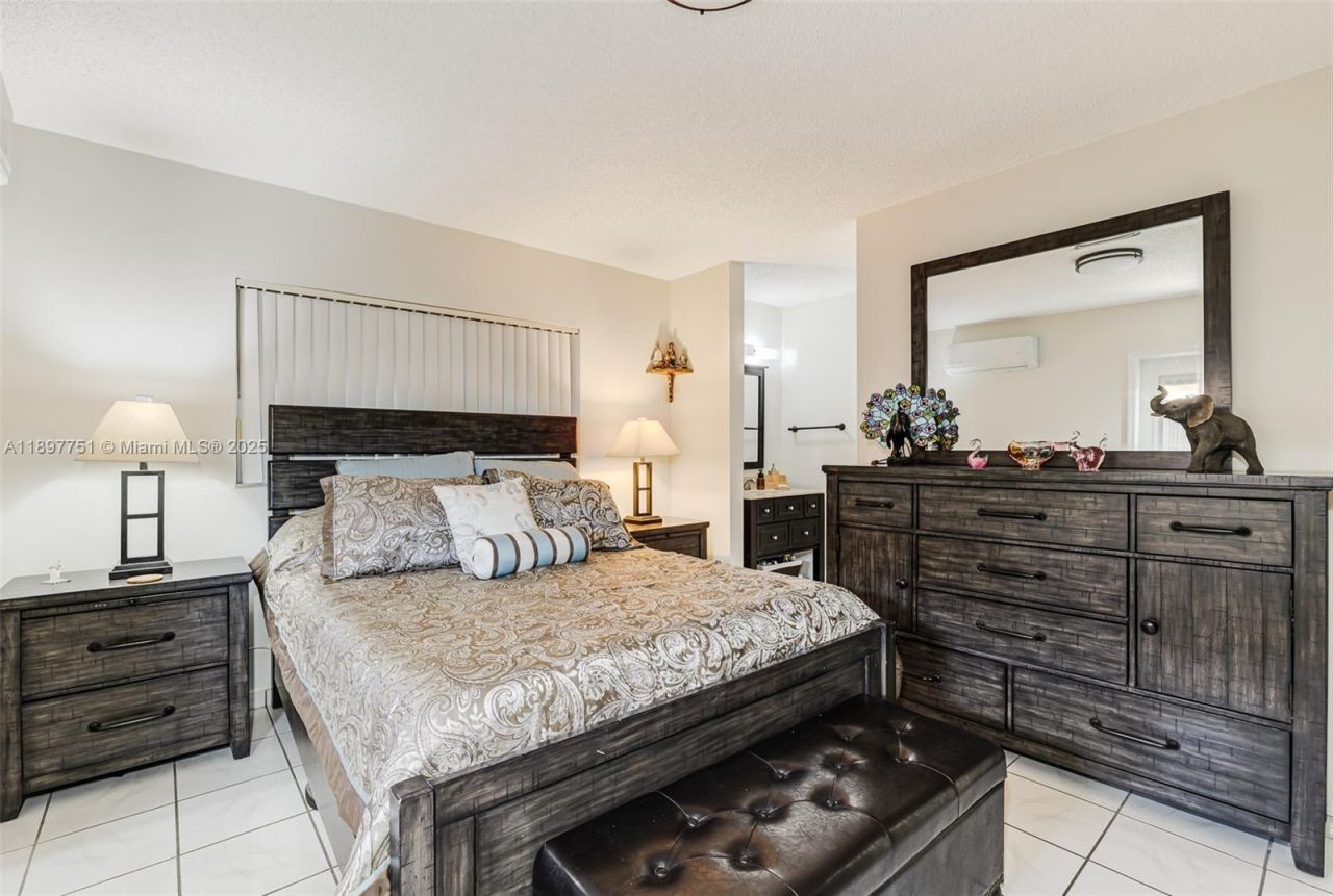 4216 SW 138th Ct, Miami, FL 33175 Photo