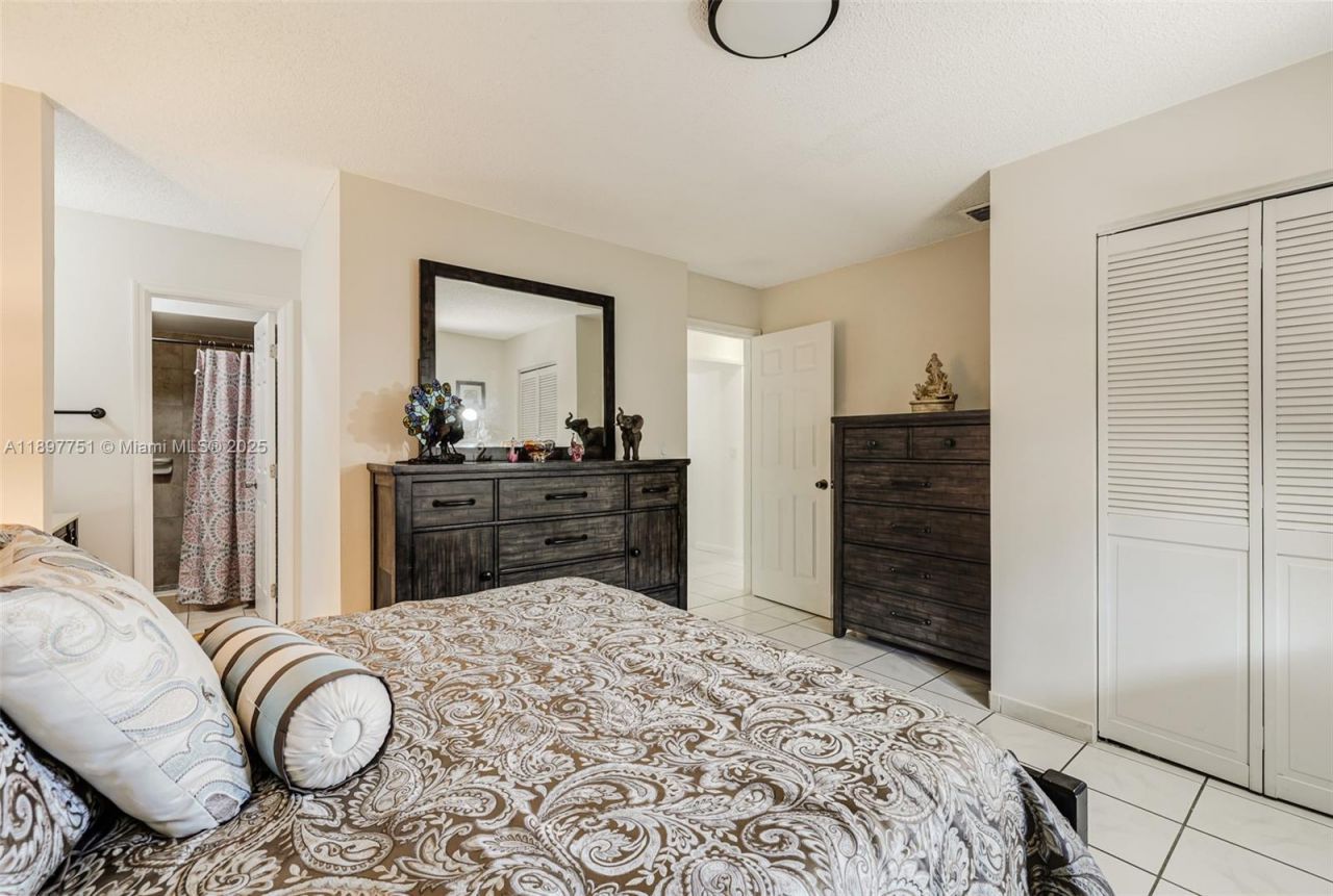 4216 SW 138th Ct, Miami, FL 33175 Photo