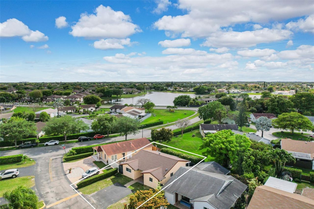 4216 SW 138th Ct, Miami, FL 33175 Photo