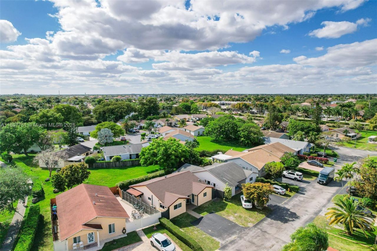 4216 SW 138th Ct, Miami, FL 33175 Photo