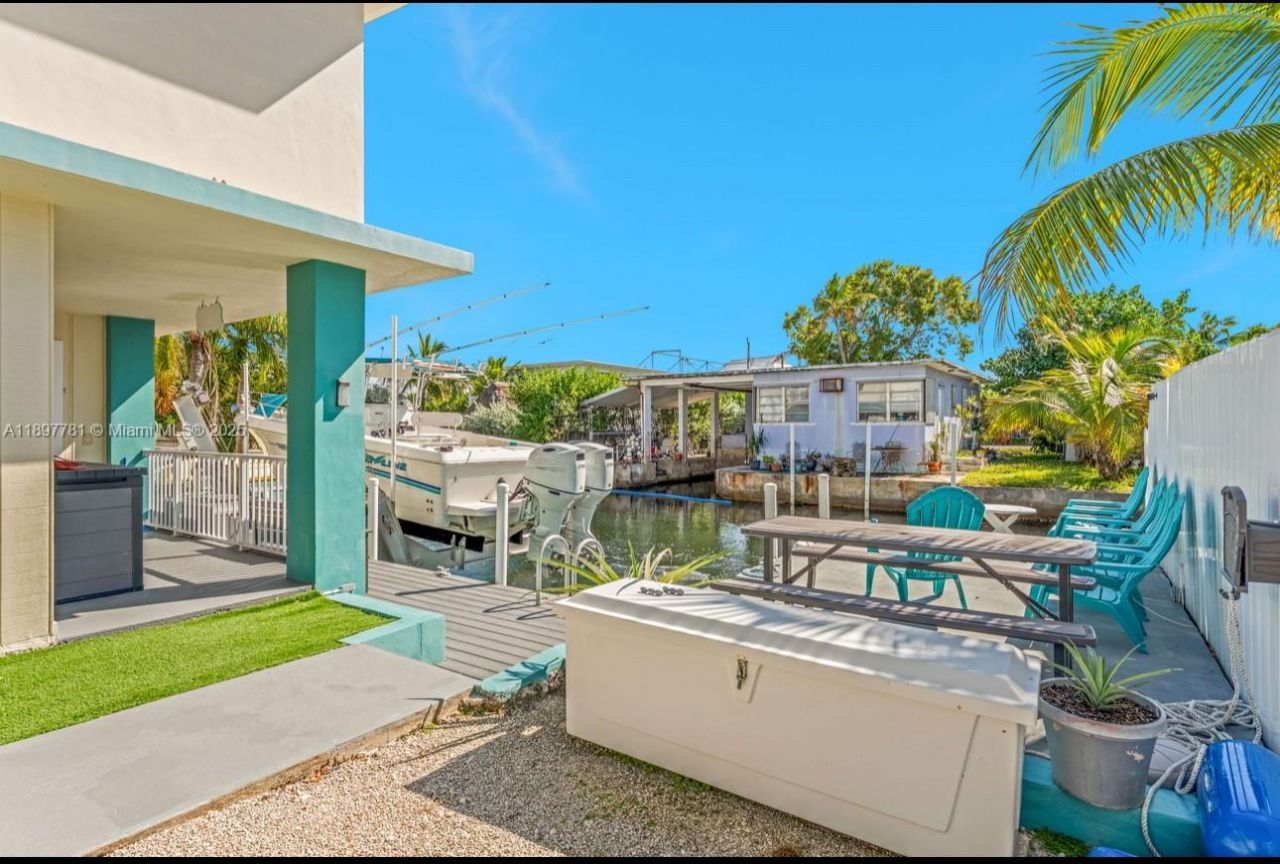 67 Coral Dr, Unit 1, Key Largo, FL 33037 Photo