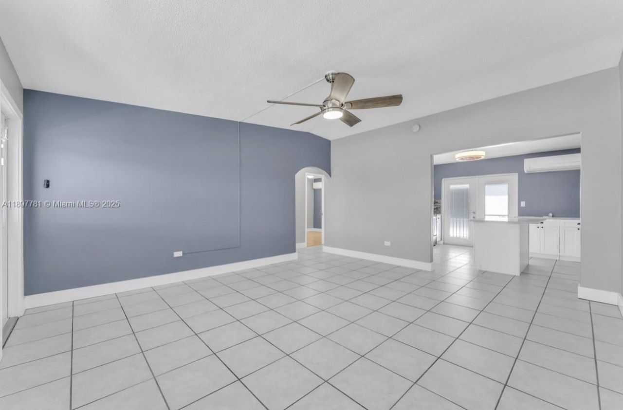 67 Coral Dr, Unit 1, Key Largo, FL 33037 Photo