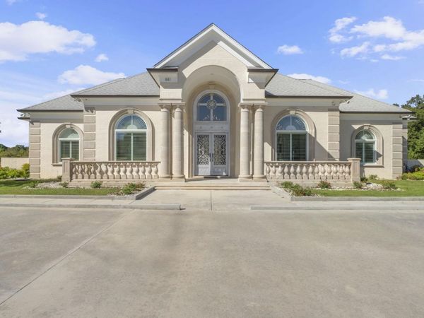 881 BRAY STATION RD, Collierville, TN 38017