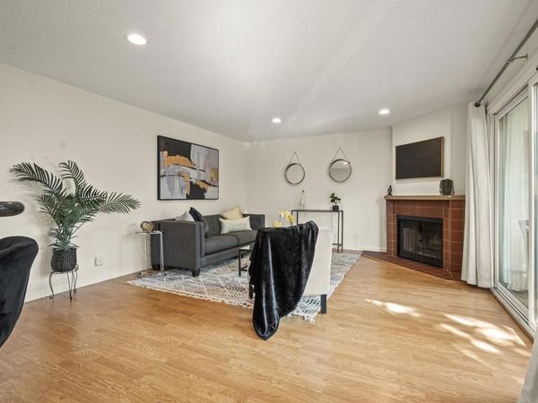 21071 Gary Dr, Unit 204, Hayward, CA 94546