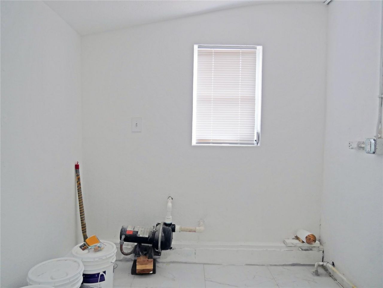 5014 Dr Martin Luther King Jr Street S, Saint Petersburg, FL 33705 Photo