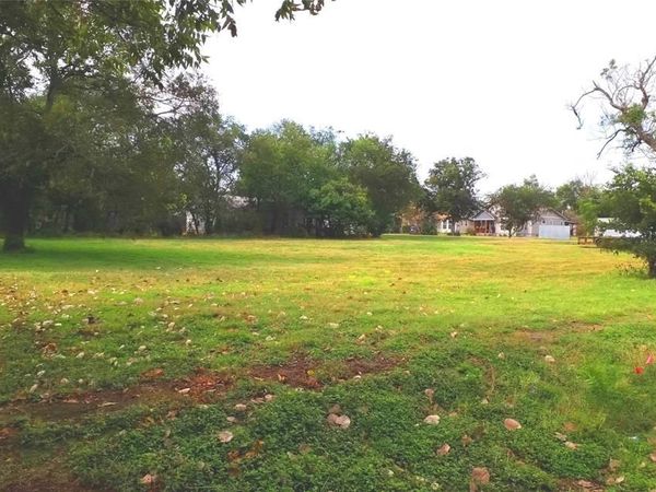 301 4th Street, Eddy, TX 76524