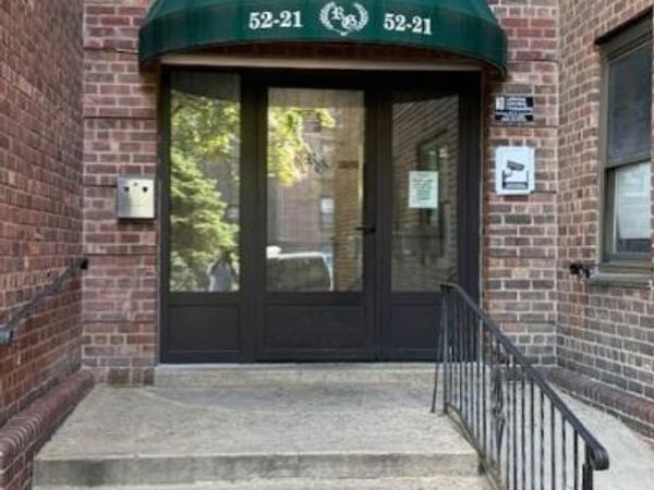 52-21 65th Place, Unit 6P, Maspeth, NY 11378