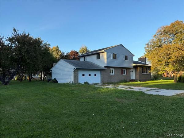 3306 Burlington Drive, Buena Vista Twp, MI 48601