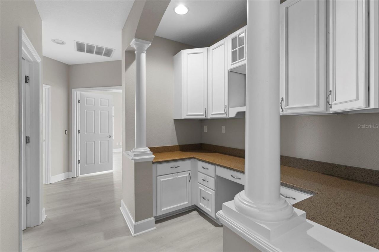 8134 Santa Rosa Court, Sarasota, FL 34243 Photo