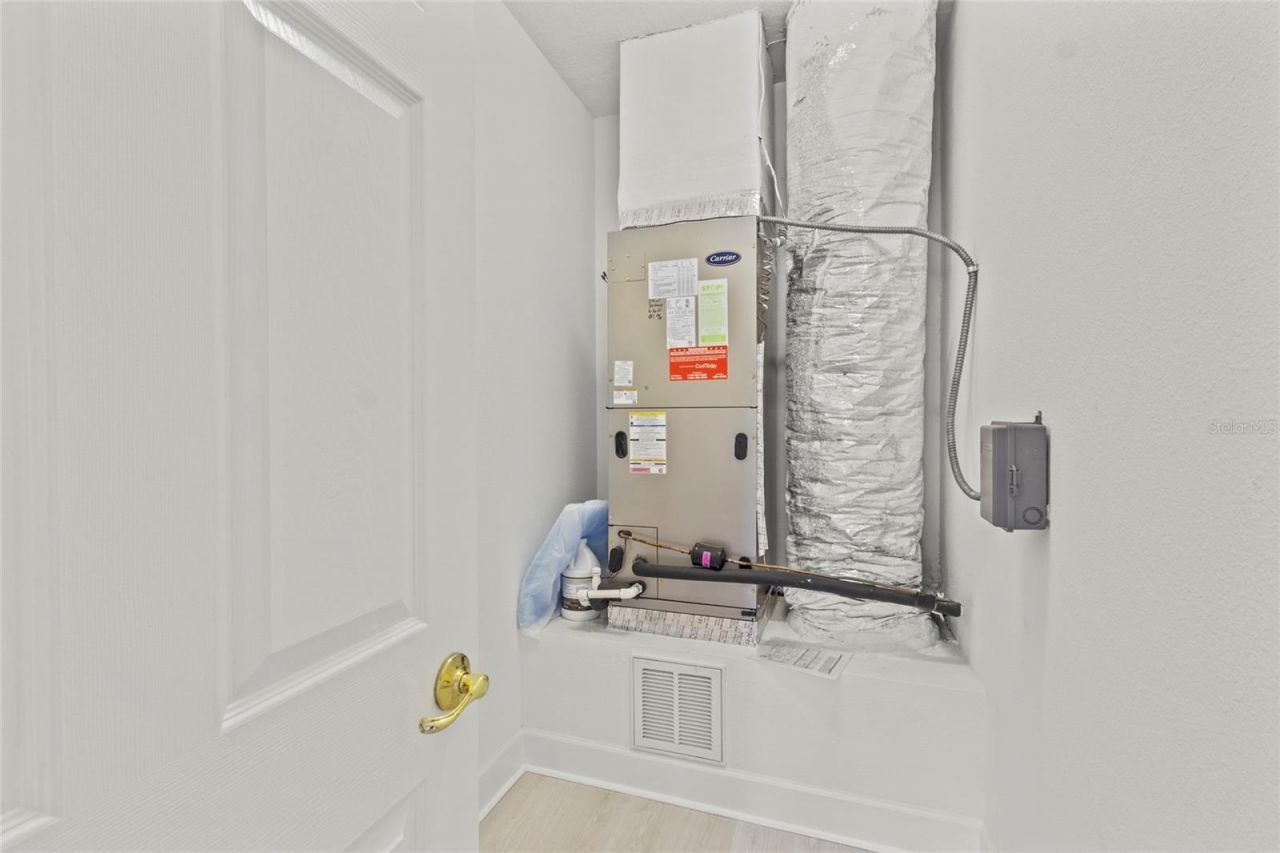 8134 Santa Rosa Court, Sarasota, FL 34243 Photo