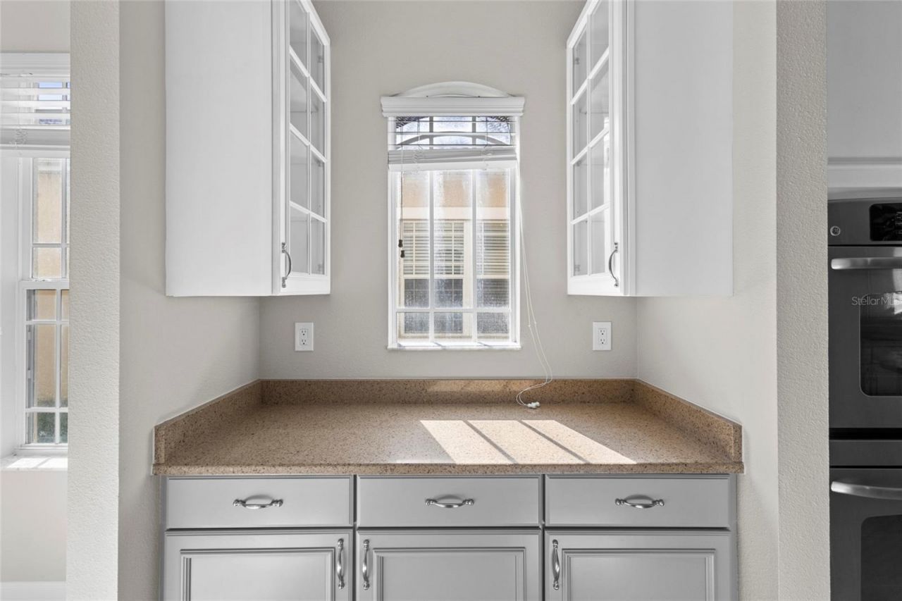 8134 Santa Rosa Court, Sarasota, FL 34243 Photo