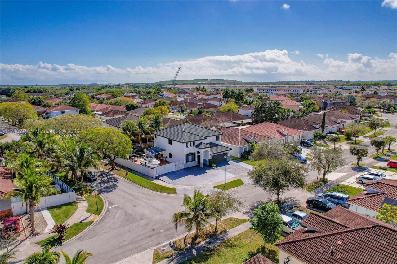 22581 SW 103rd Ct, Cutler Bay, FL 33190 Photo