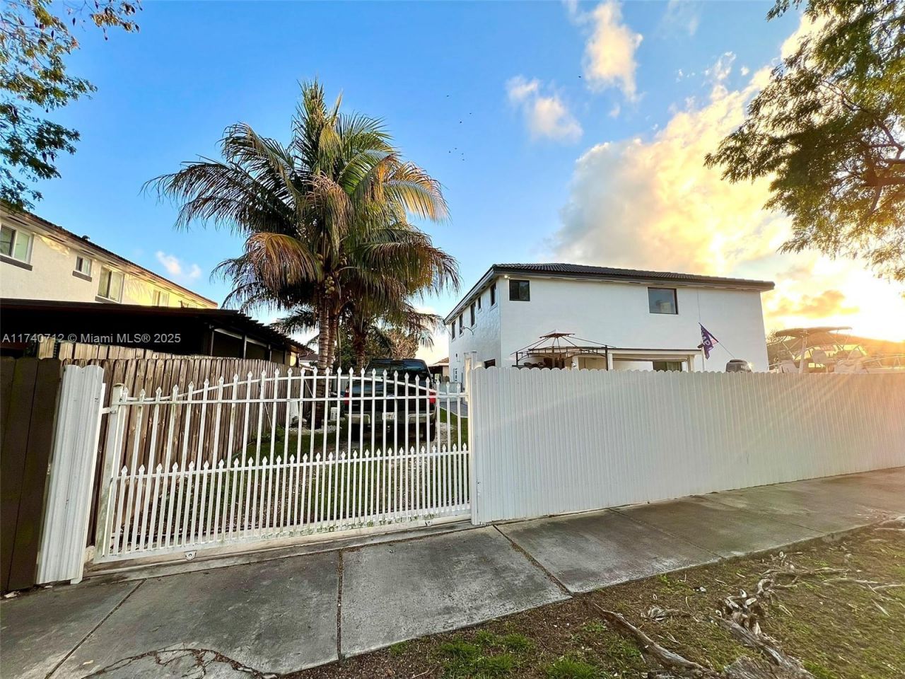 22581 SW 103rd Ct, Cutler Bay, FL 33190 Photo