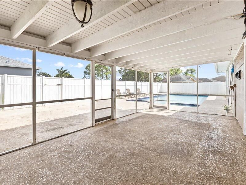 1297 SE Floresta Drive, Port Saint Lucie, FL 34983 Photo