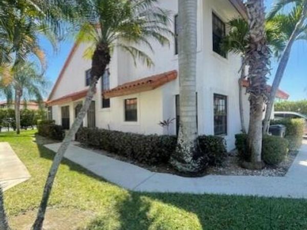13501 Fountain View Boulevard, Wellington, FL 33414