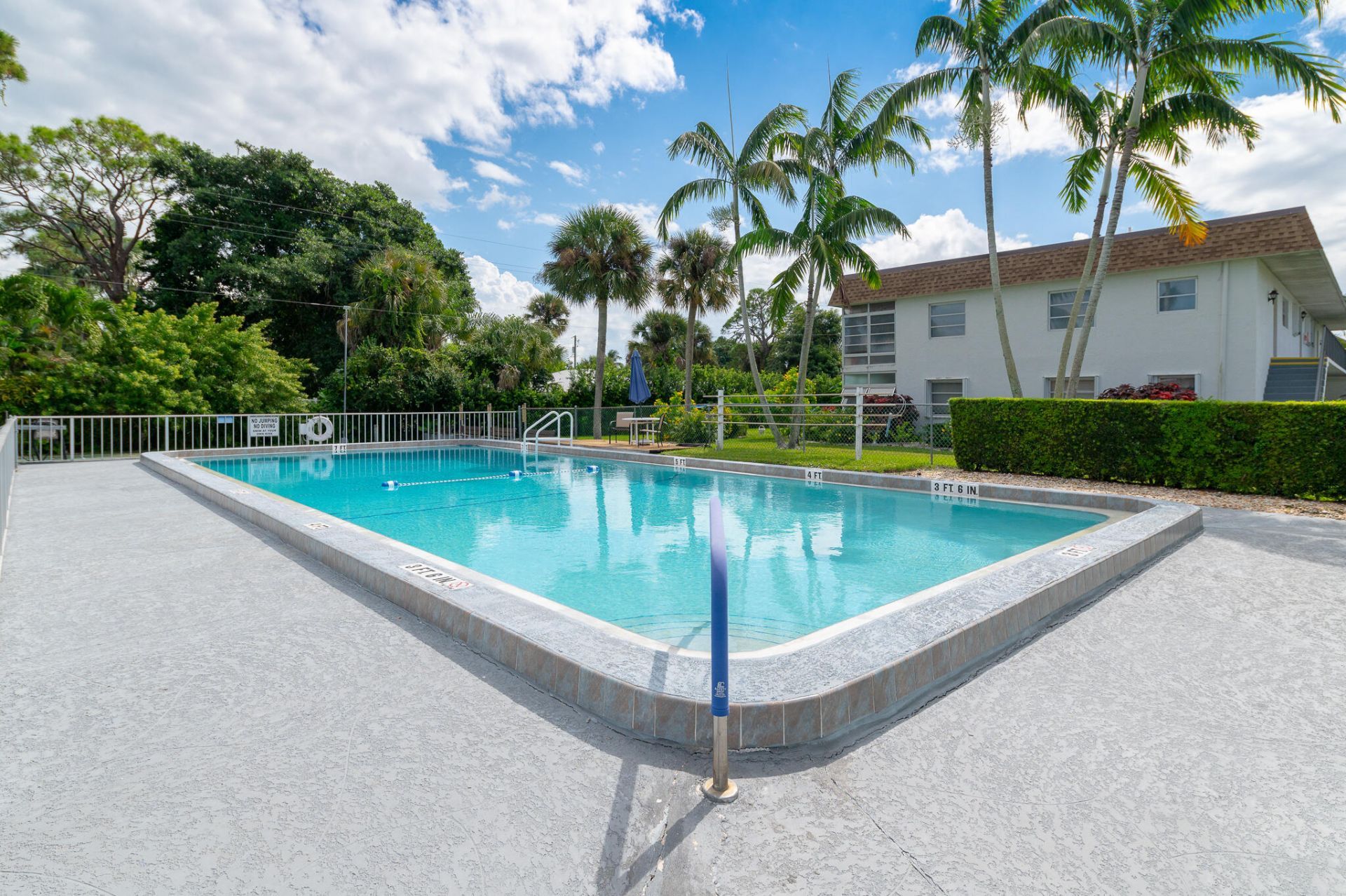 2950 SE Ocean Boulevard Se, Unit 2-4, Stuart, FL 34996 Photo