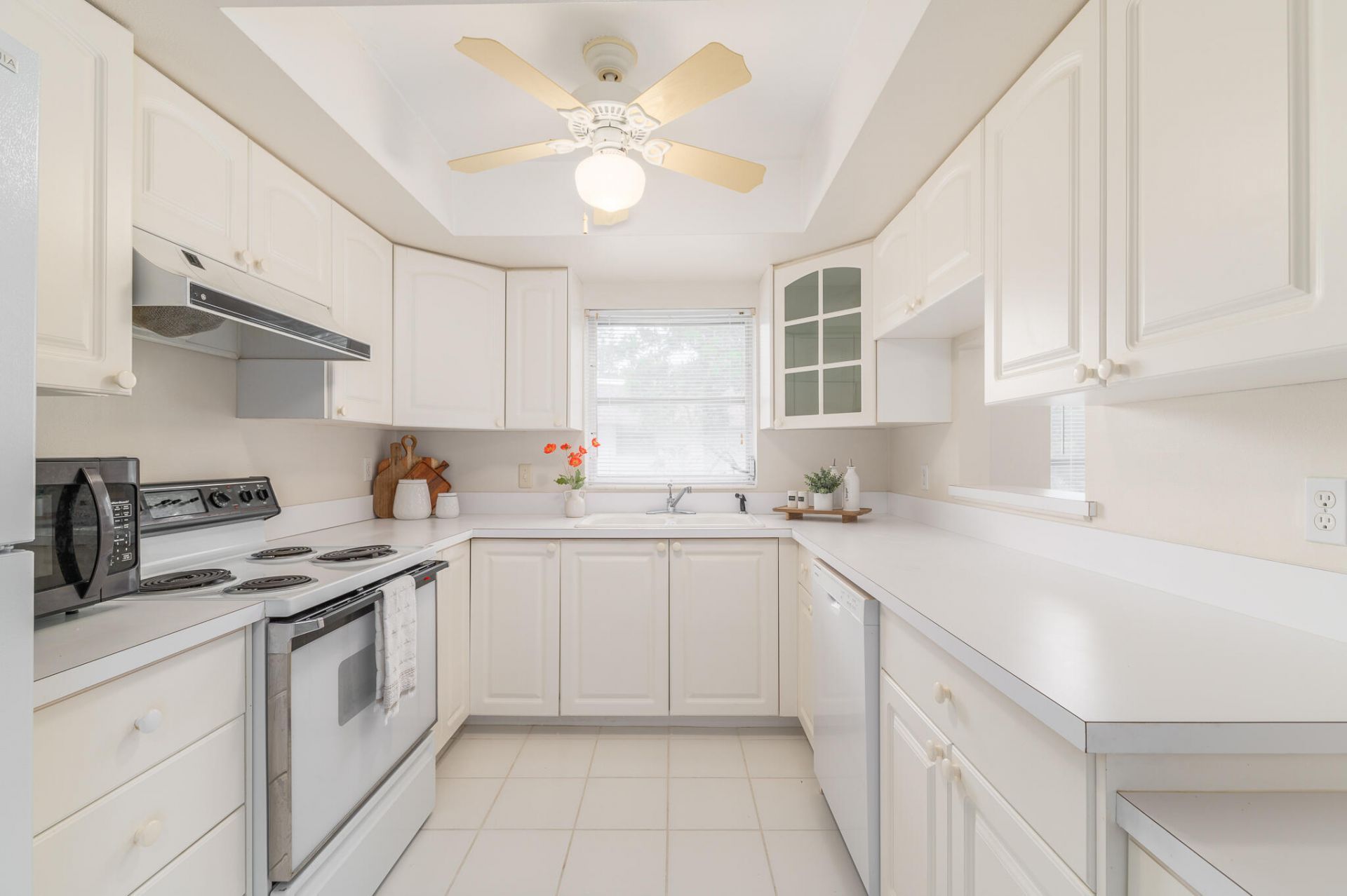 2950 SE Ocean Boulevard Se, Unit 2-4, Stuart, FL 34996 Photo