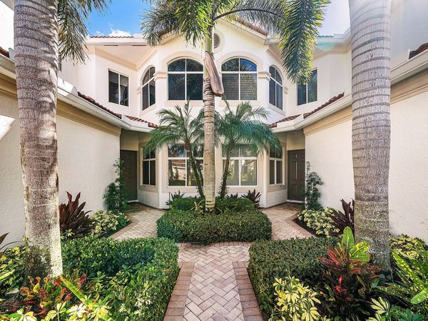 106 Palm Bay Drive, Unit B, Palm Beach Gardens, FL 33418