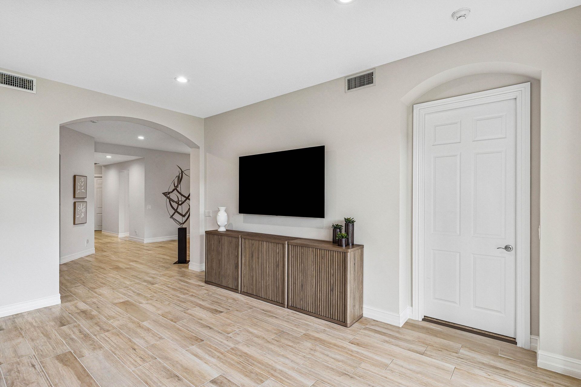 106 Palm Bay Drive, Unit B, Palm Beach Gardens, FL 33418 Photo