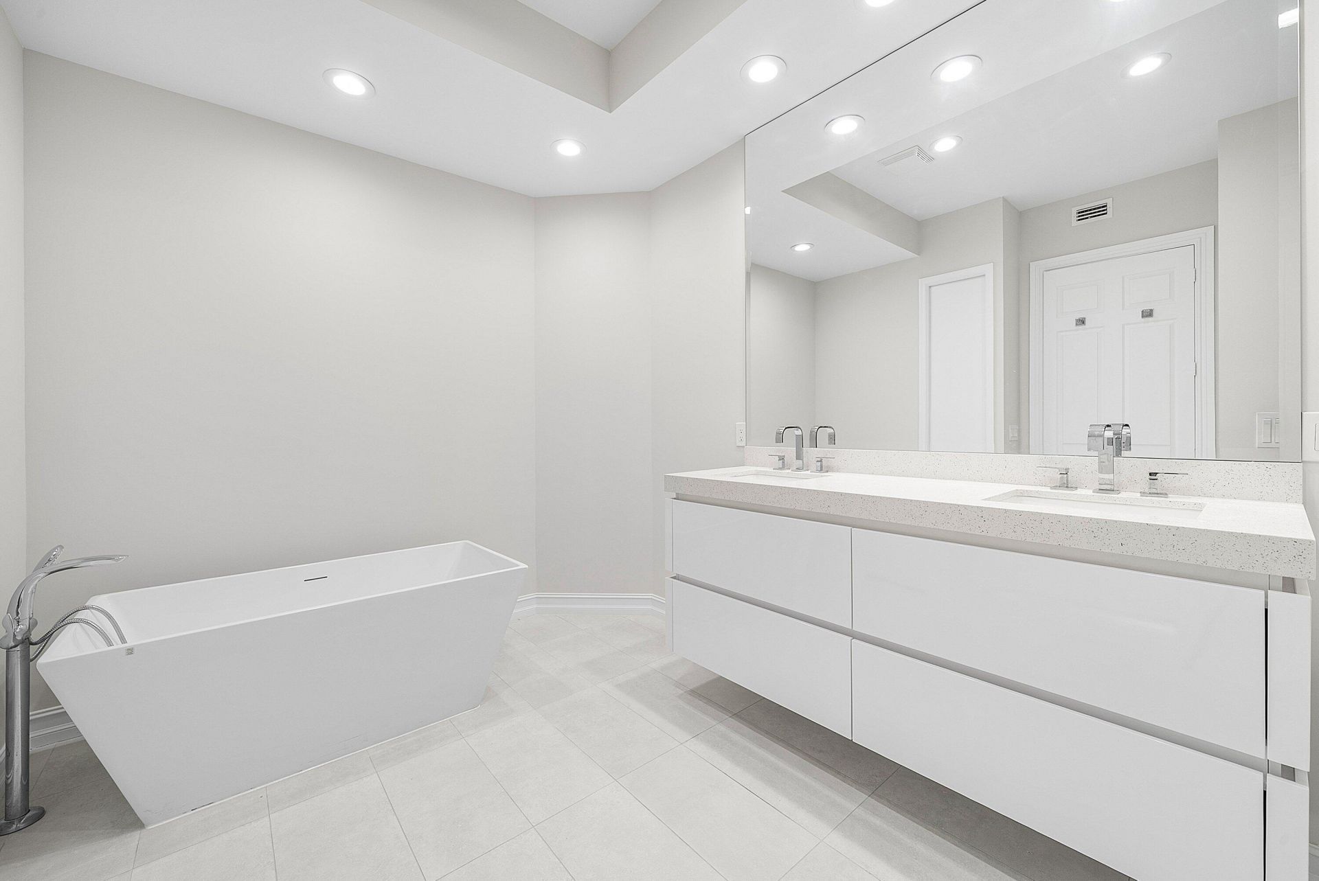 106 Palm Bay Drive, Unit B, Palm Beach Gardens, FL 33418 Photo