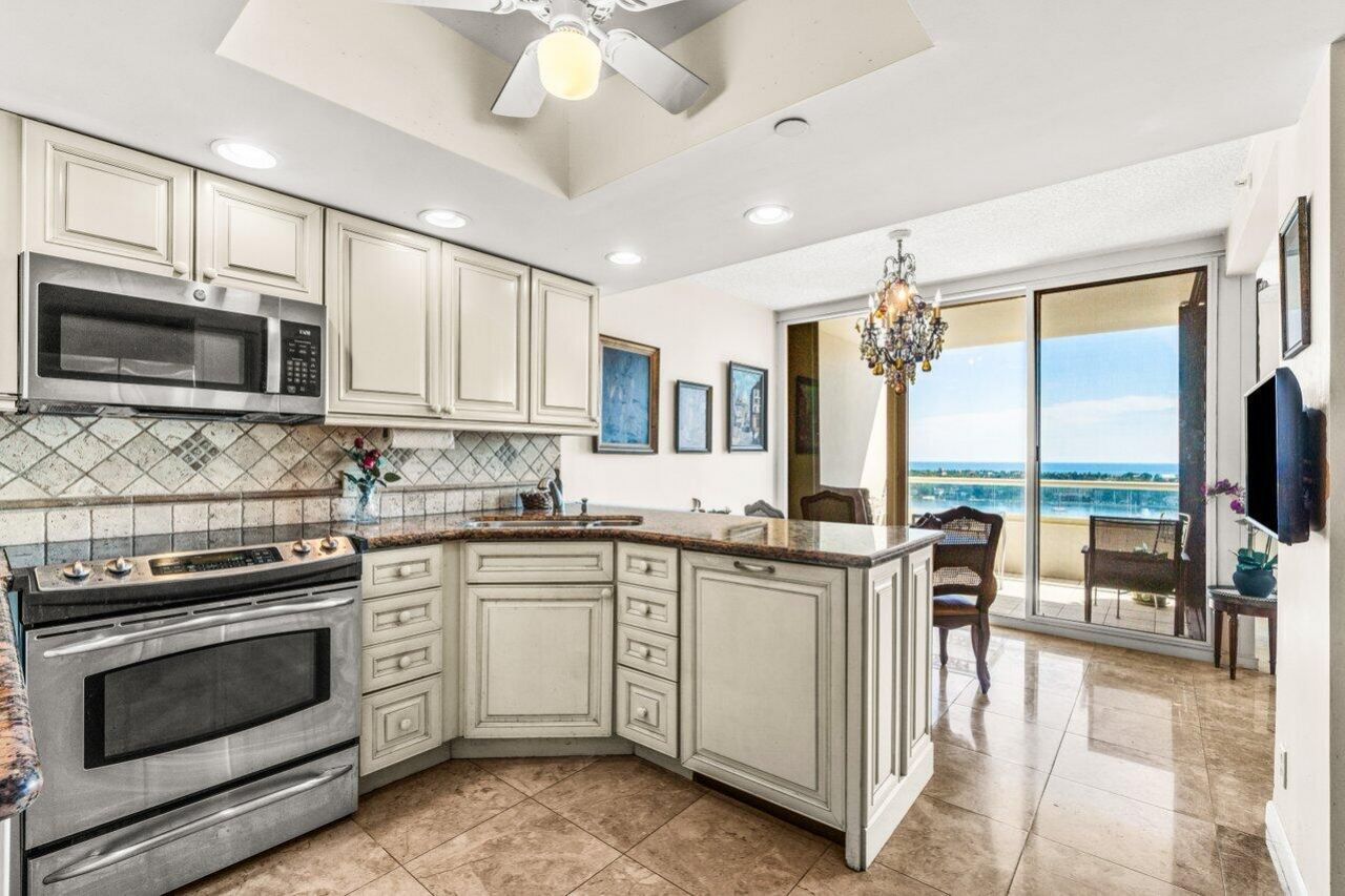 529 S Flagler Drive, Unit 17g, West Palm Beach, FL 33401 Photo